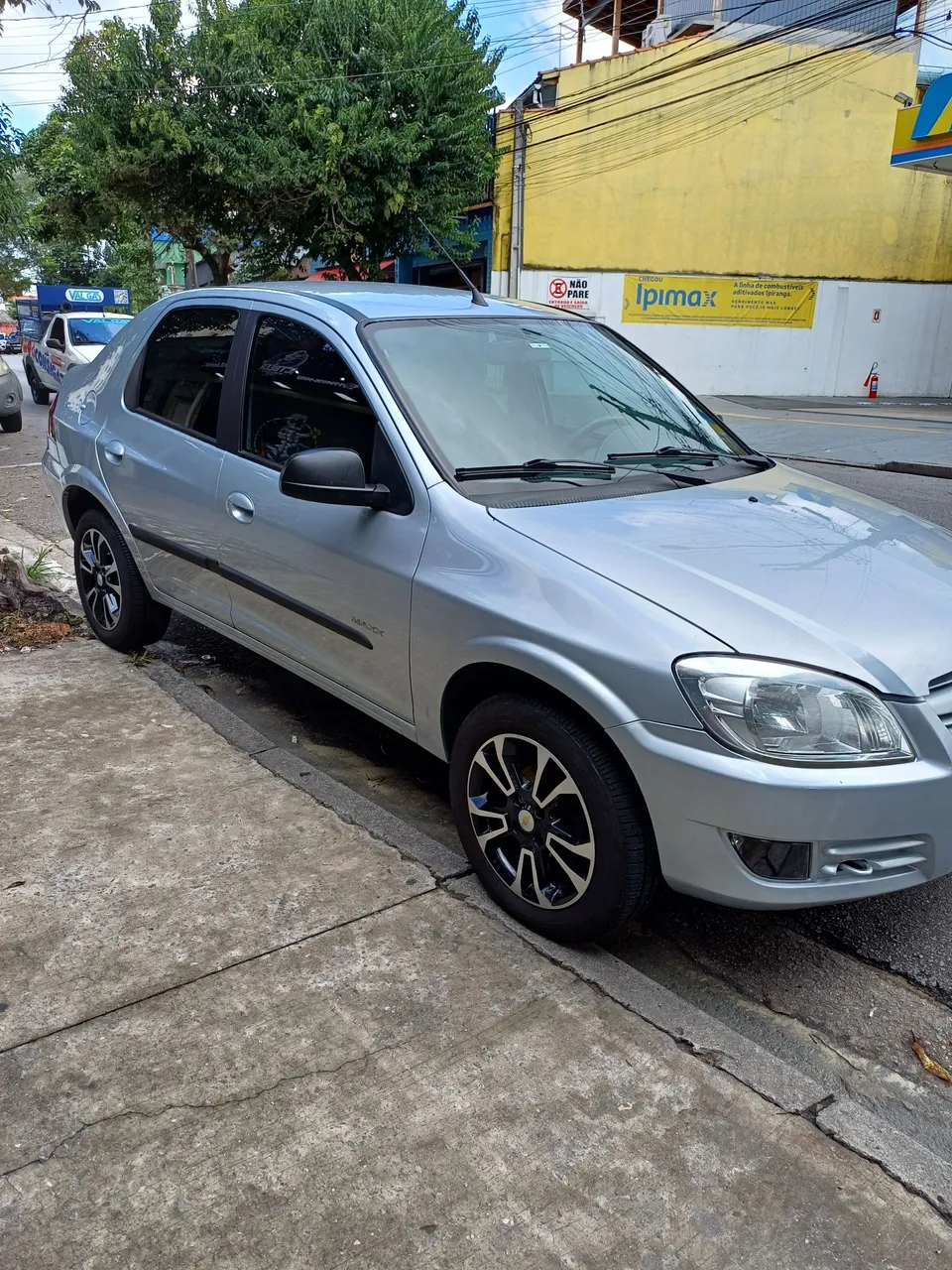 Prisma maxx 1.4 Excelente estado Baixo km