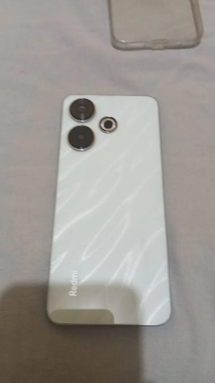 Redmi 13 novo menos de 2 meses de uso