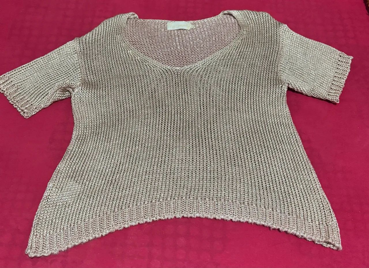Blusa dourada linda !