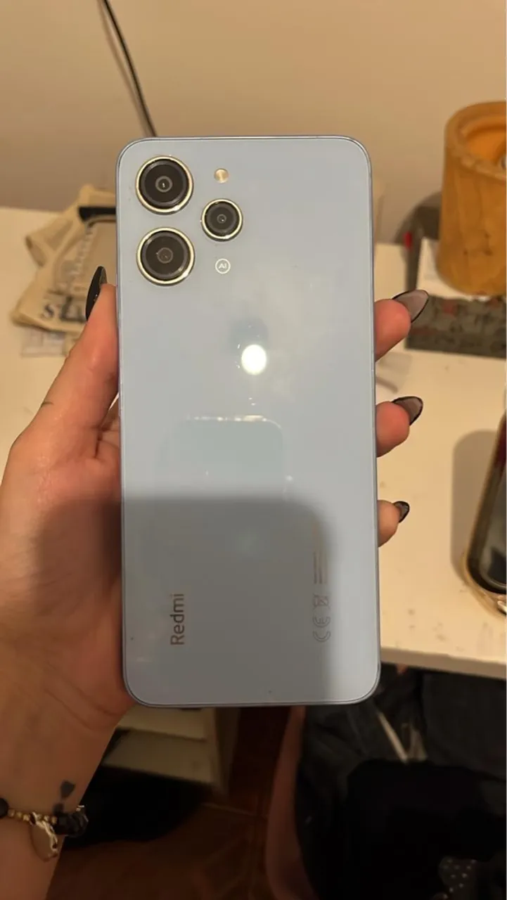 Redmi 12 novo baratooo