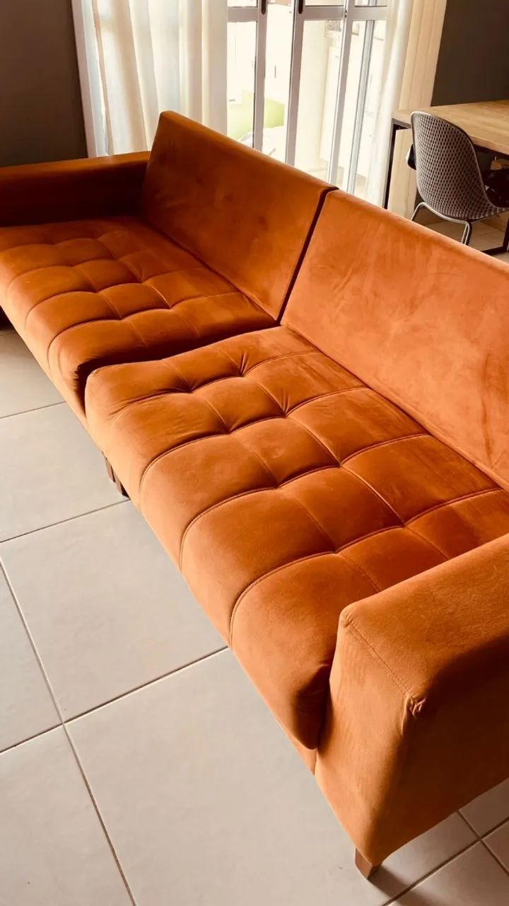 Sofá 4 Lugares Bipartido Terracota em Veludo   - Foto 4
