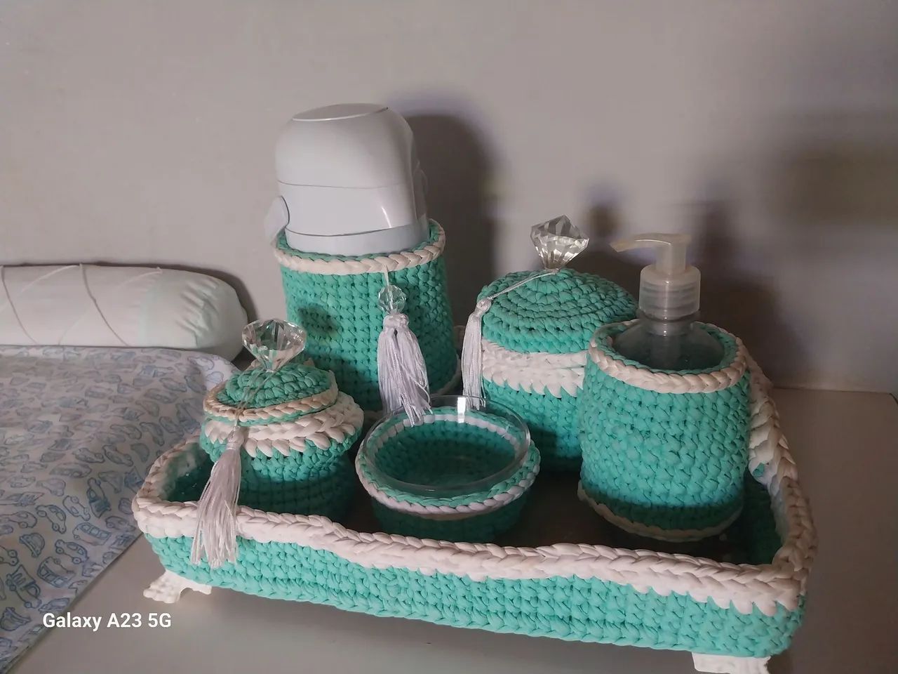 Kit higiene Bebê em croche 8 peças com garrafa térmica