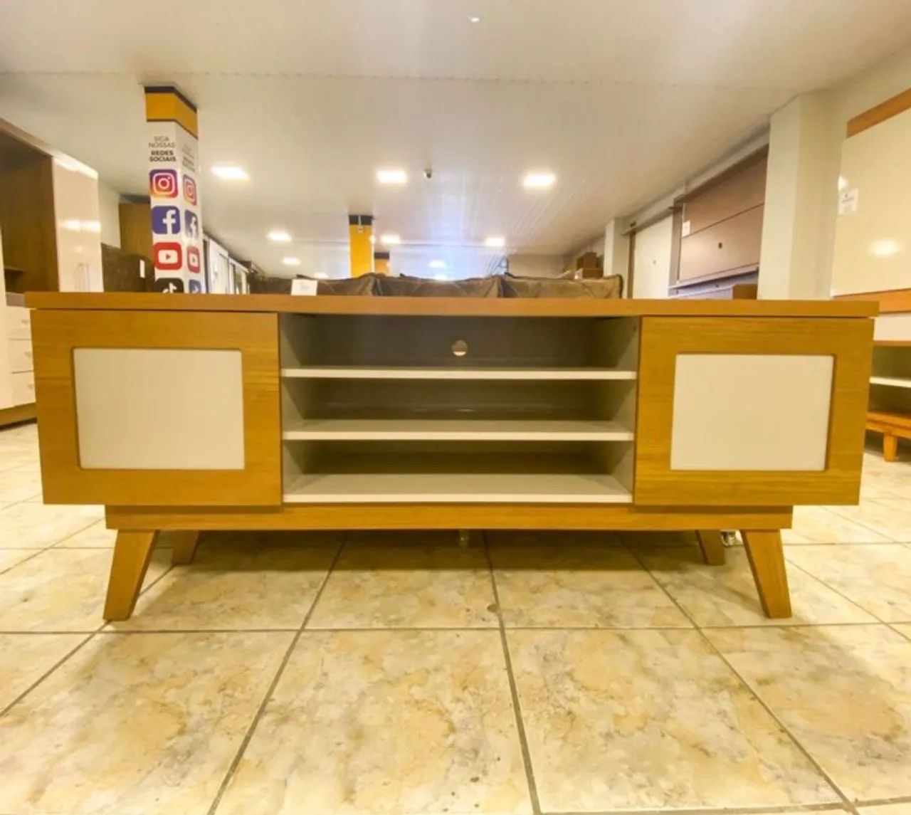 Rack para tv até 65 polegadas 417563282486087680