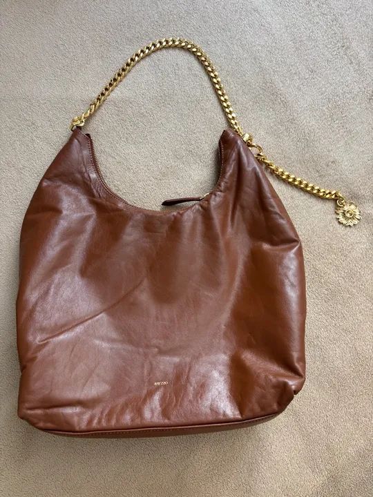 Bolsa de Ombro Marrom com Detalhes Dourados - Foto 3