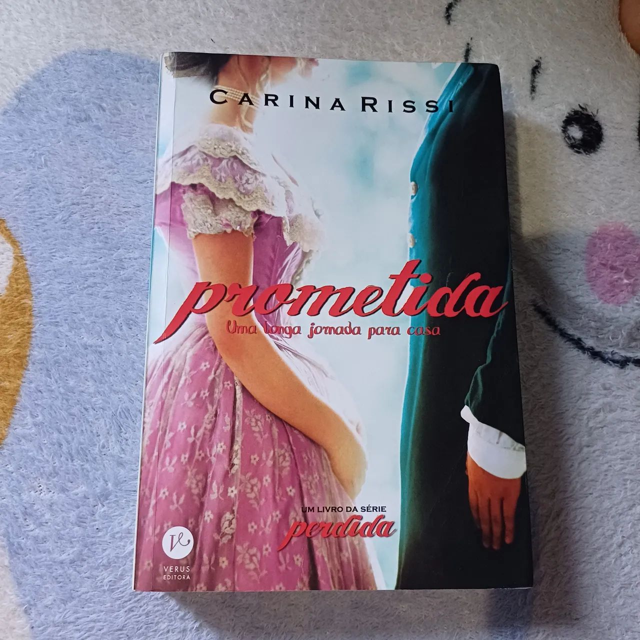 Livro Prometida - Carina Rissi