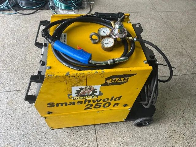 Maquina de Solda Mig Smasheld 250 Esab Trifásica (Usada) - Foto 3