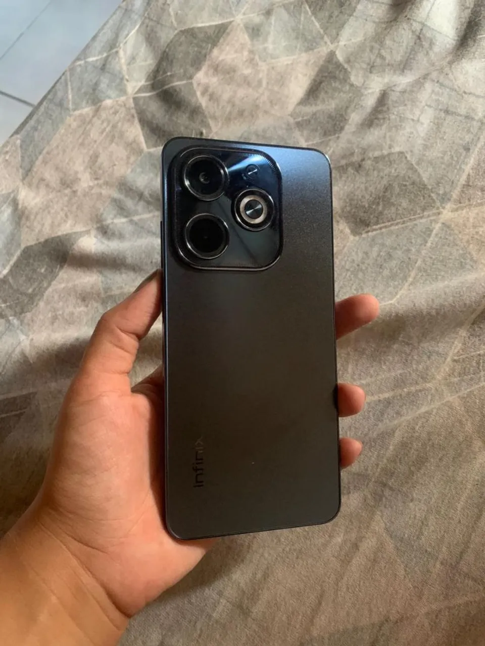 CELULAR INFINIX HOT 40i 256 de armazenamento