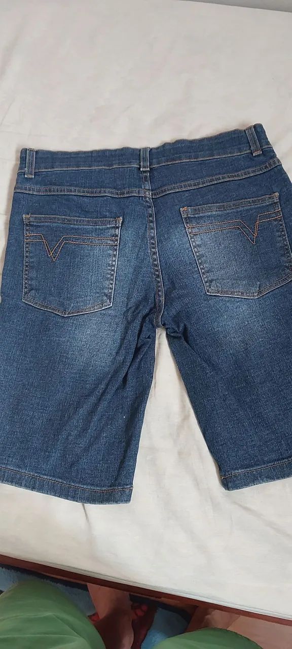 Bermuda Jeans Infantil e camisas  - Foto 2