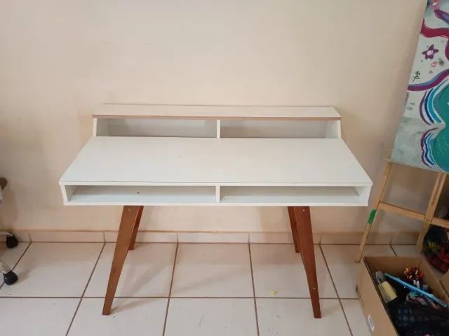 Escrivaninha de mdf branca