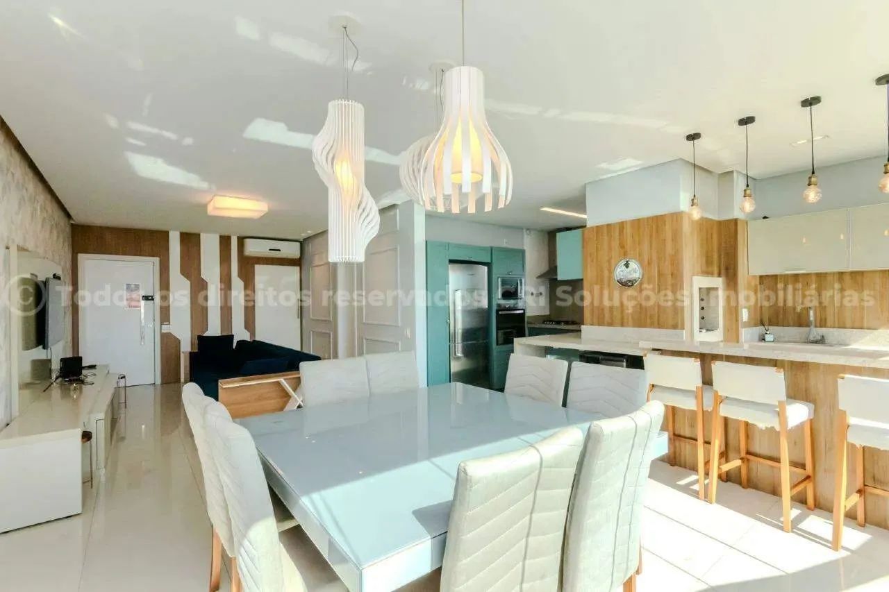 Apartamento Mobiliado com 03 dormitórios á venda no Edifício Porto da Barra em Balneário C