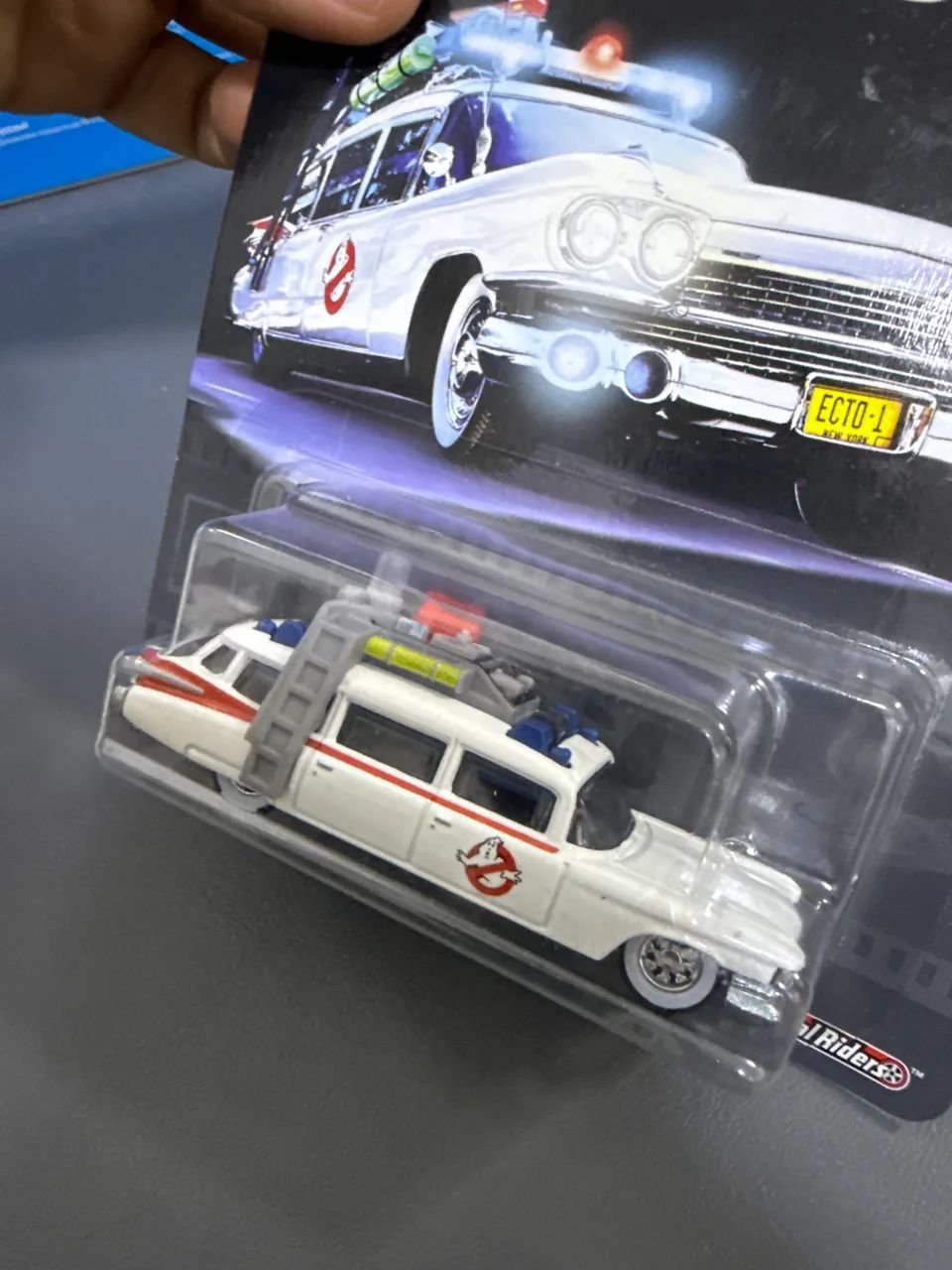 Hot Wheels premium Ghostbusters Ecto-1 - Hobbies e coleções