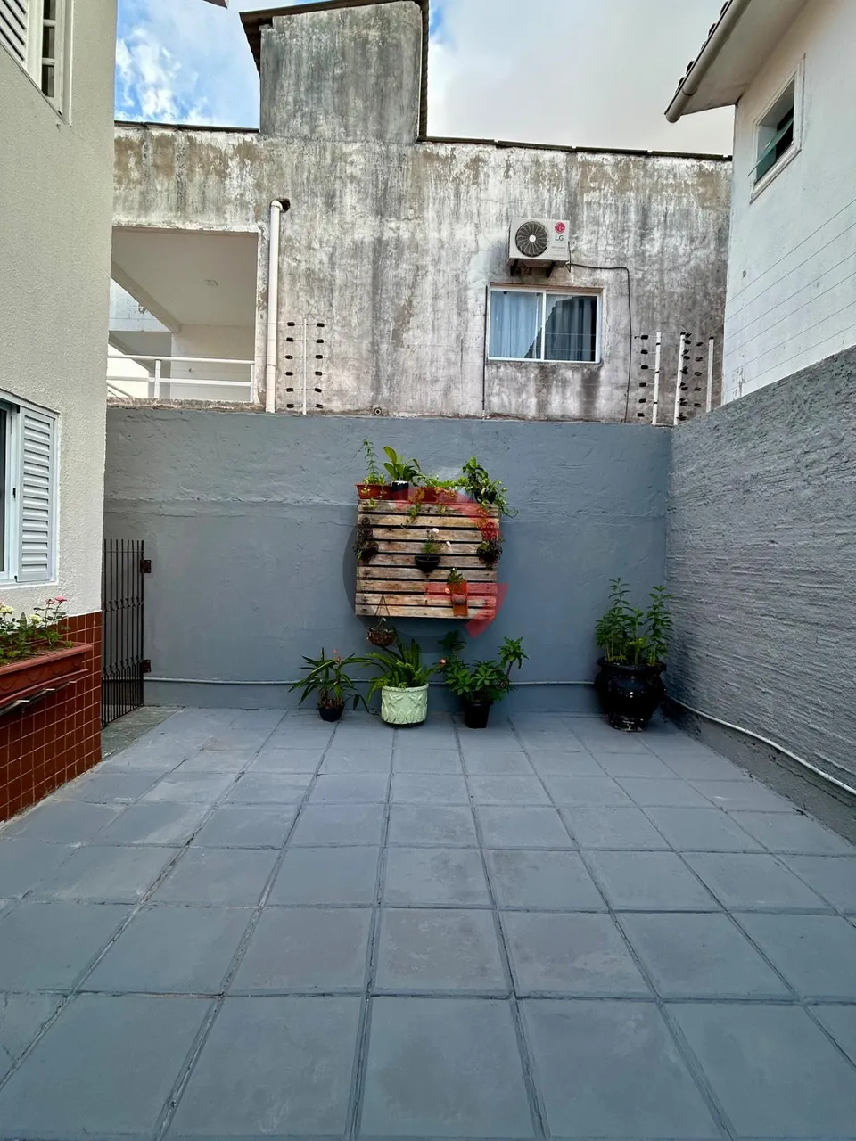 Casa para Locação em Conjunto dos Ipês - 3 Dormitórios