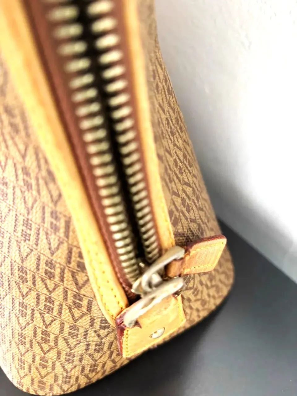 Bolsa Victor Hugo original - Foto 3