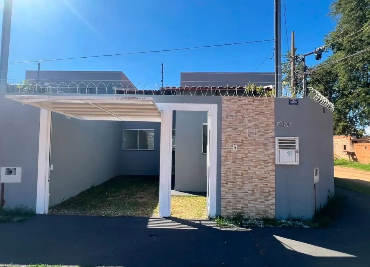 VENDO CASA EM ÁGUAS LINDAS 