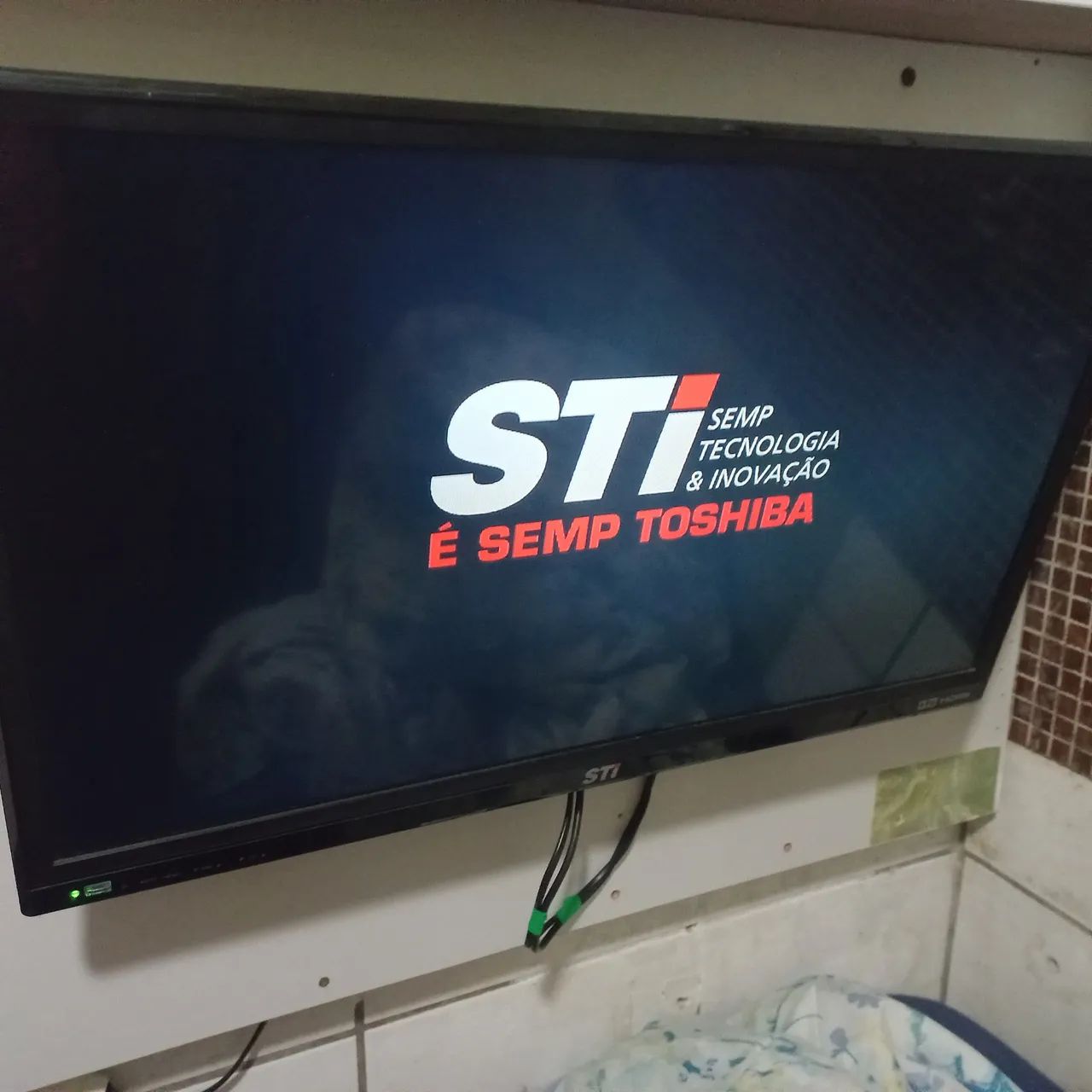 Vendo ou troco tv 
