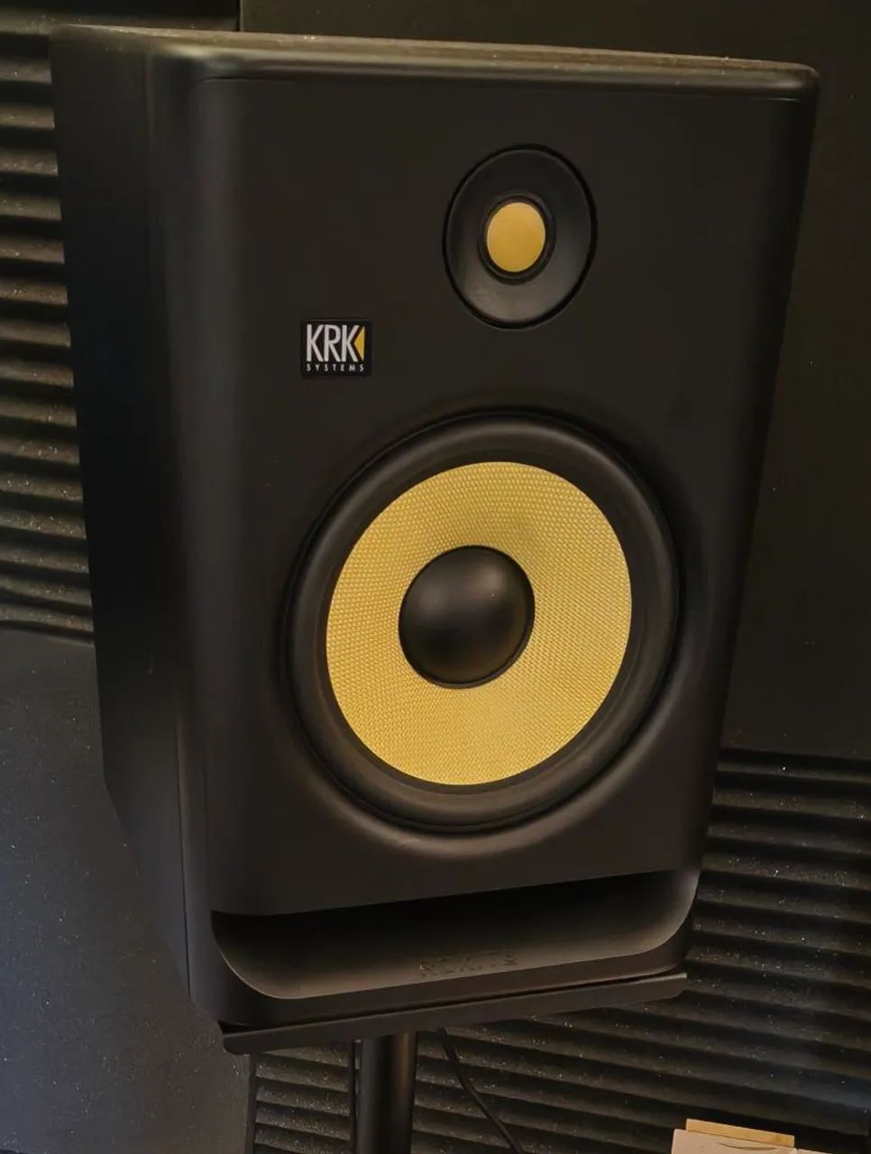 Monitor de áudio KRK 8 G4 (par)