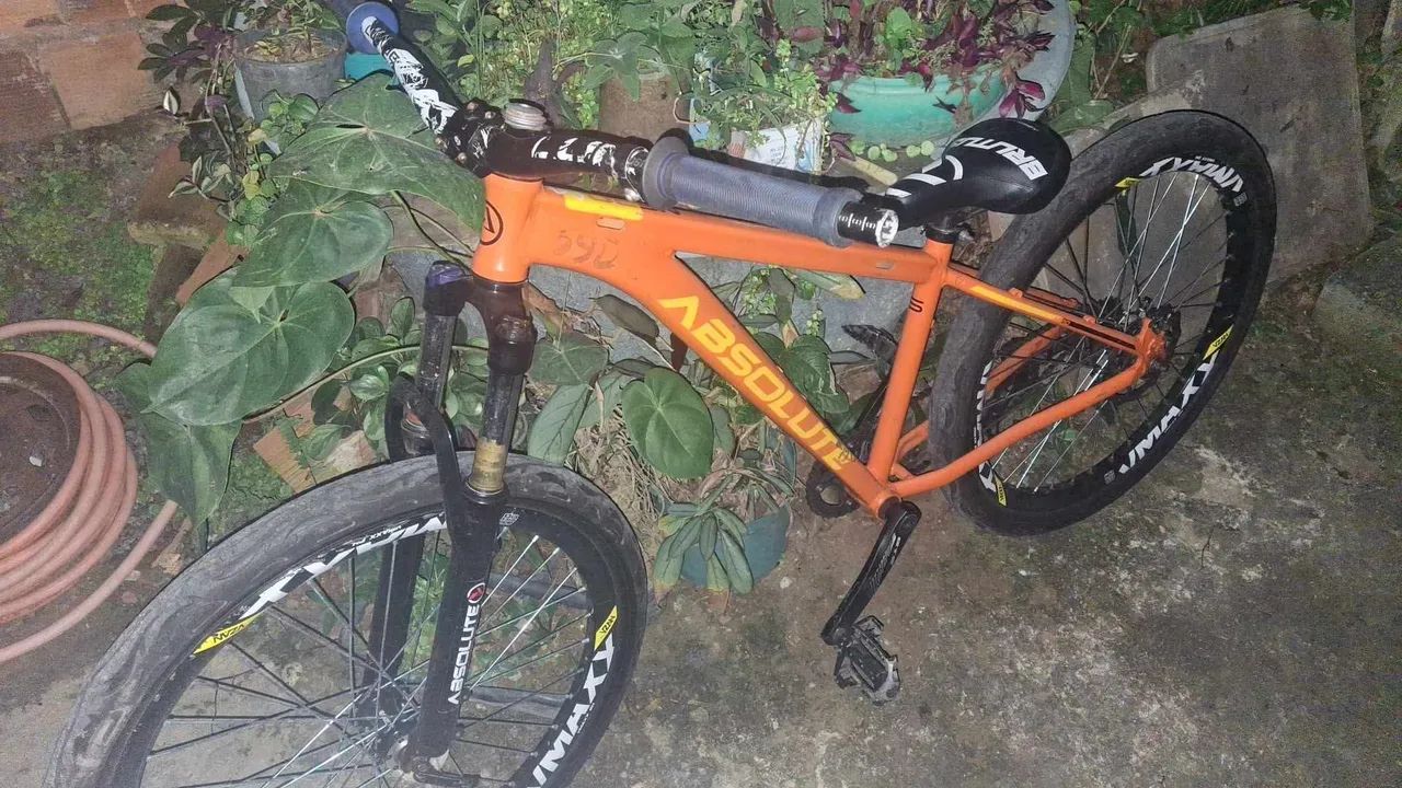 BICICLETA ABSOLUTE NERO IV " TAM 15 "