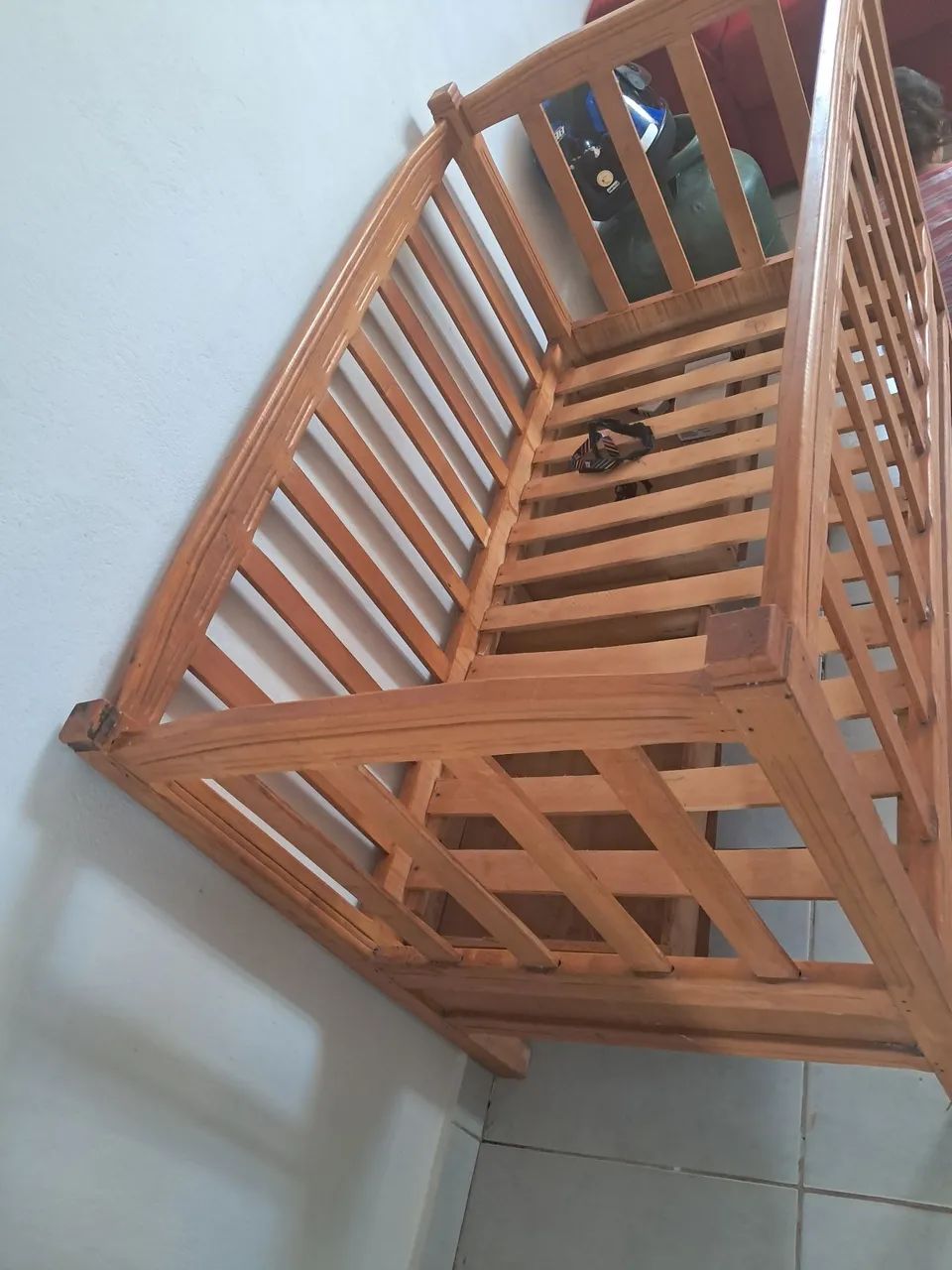 Vendo Berço de Madeira - Foto 3