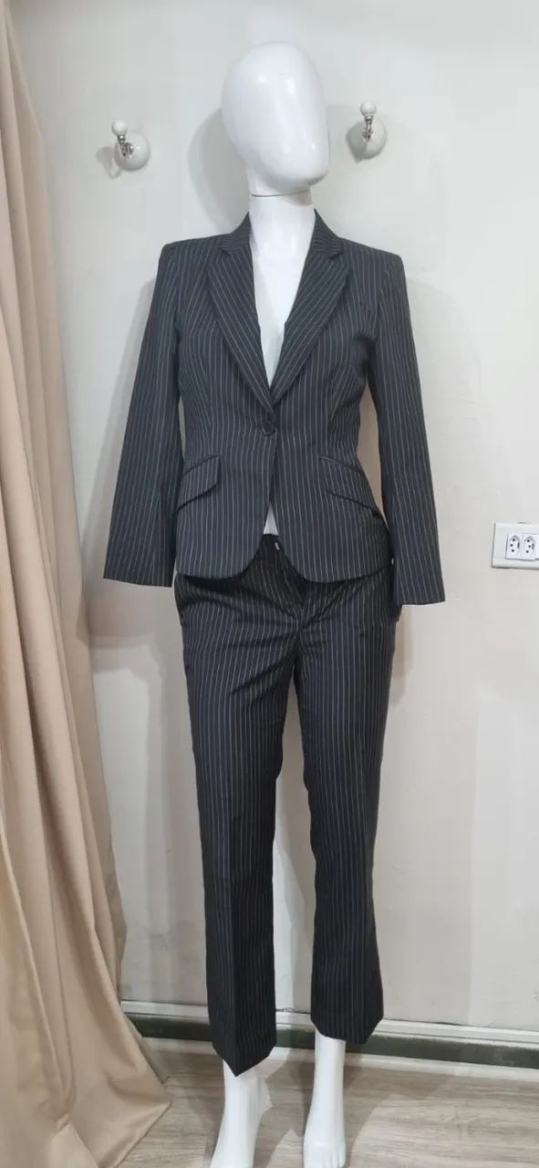 Terno Feminino Risca de Giz (Blazer + Calça) 
