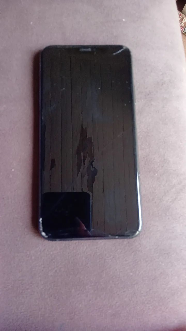 IPhone 11 pro Max funcionando tudo. - Foto 2