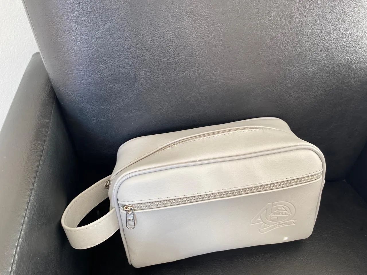 Necessaire branca corino  - Foto 5