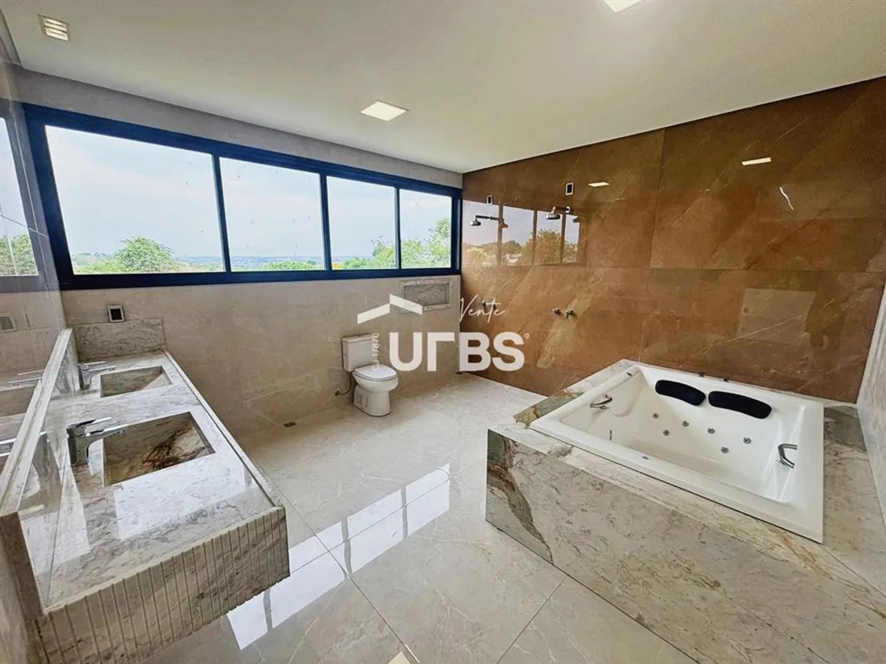 Sobrado Triplex Condomínio do Lago - Foto 5