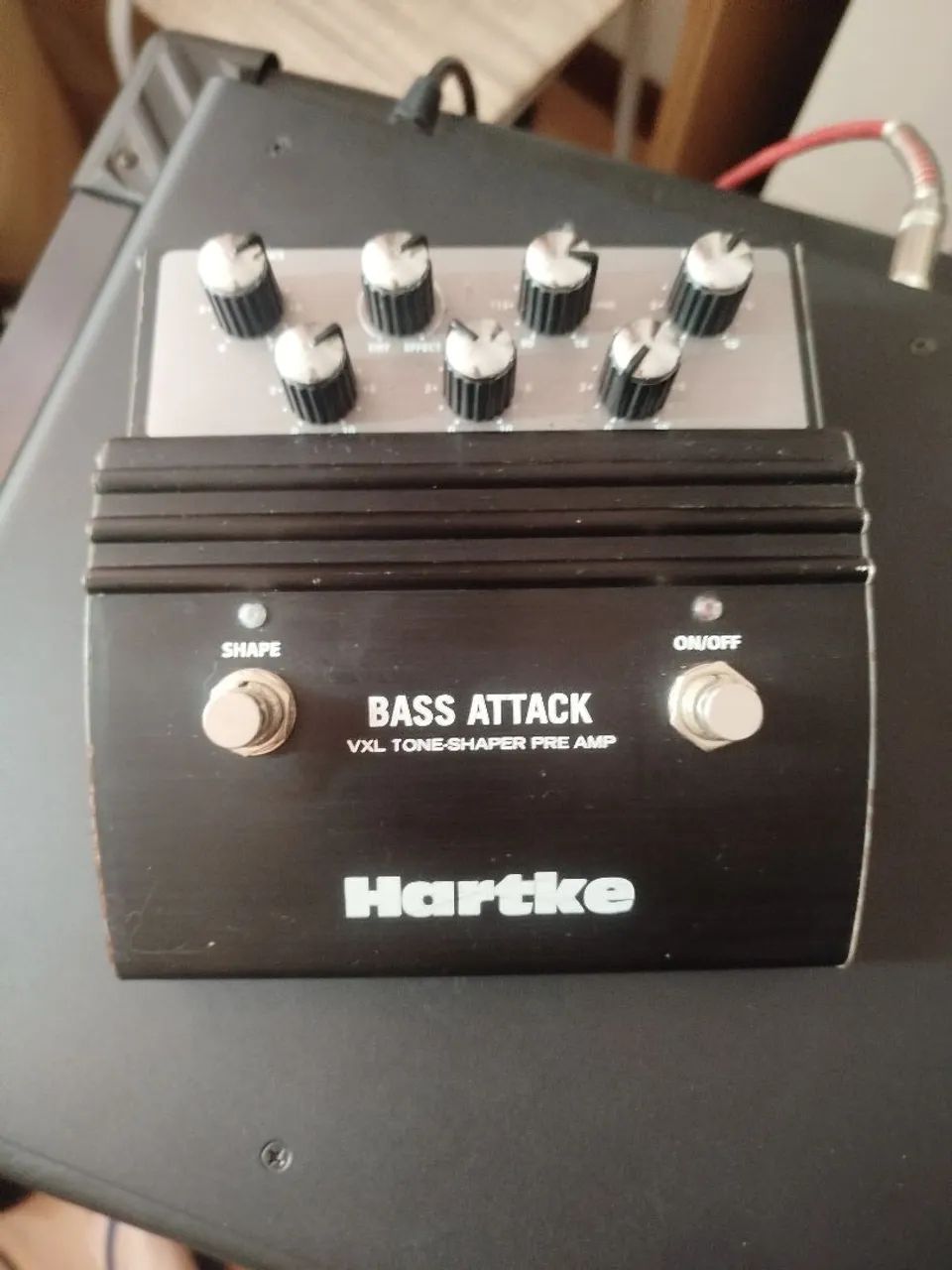 Pedal de baixo pré-amplificador Hartke Bass Attack I