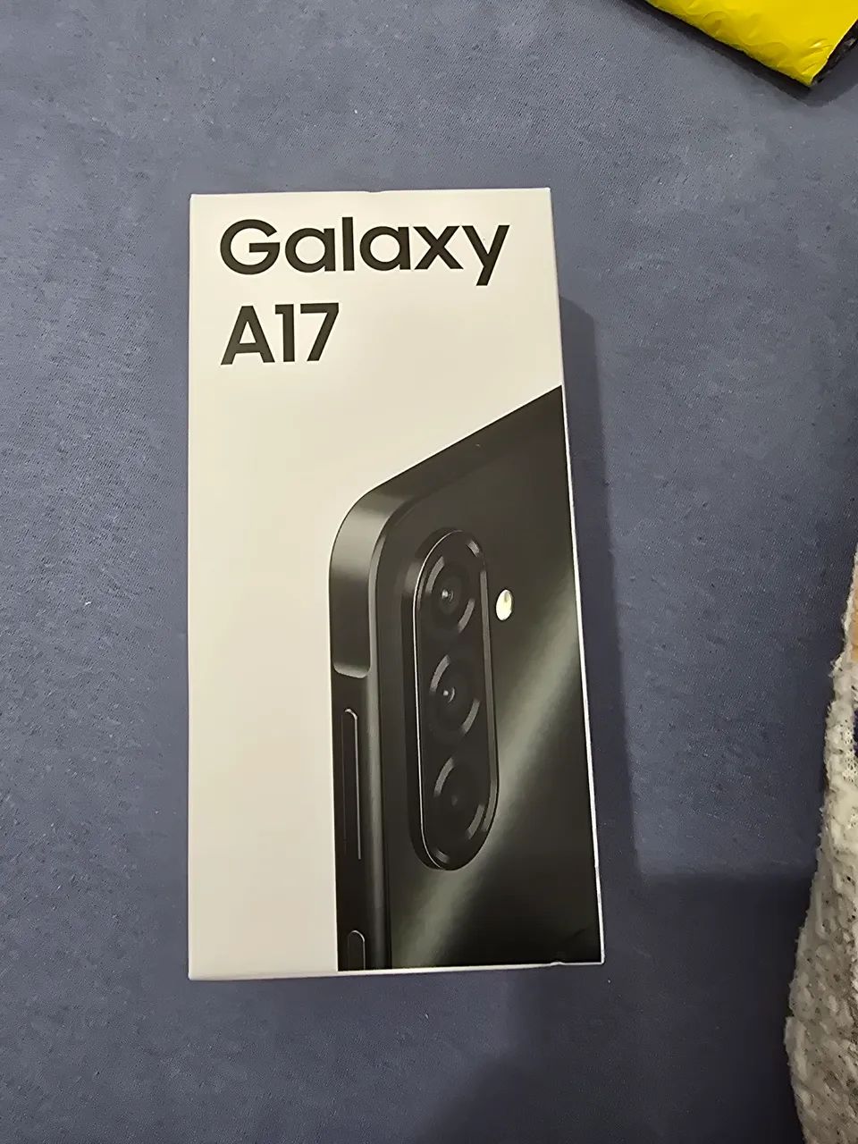 Samsung galaxy A17 