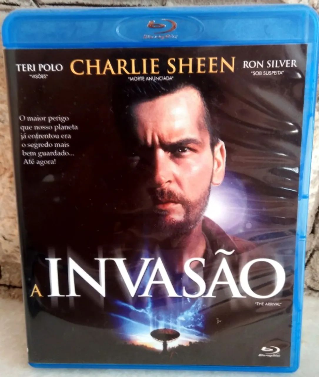 A invasão filme com Charlie Sheen