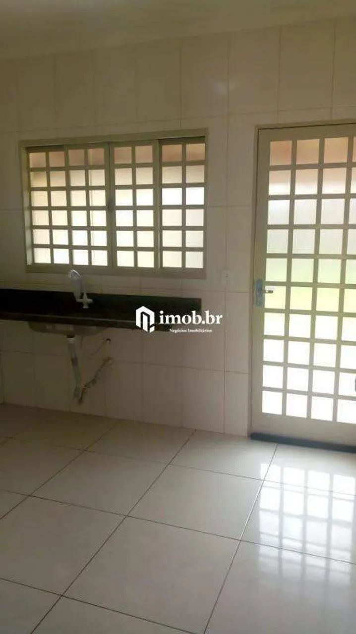 Casa no Bairro Ilha de Marajó com 2 Quartos e Quintal Gramado