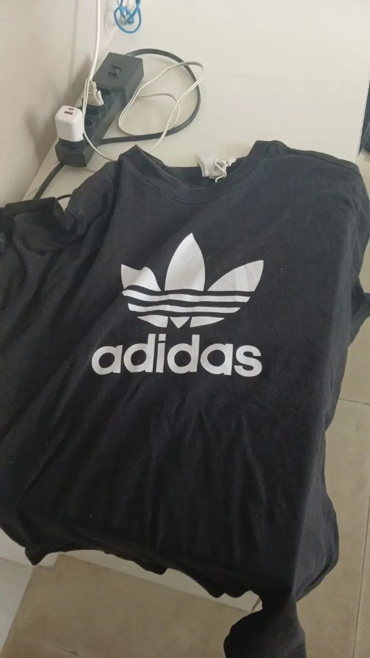 Blusa Adidas nova 