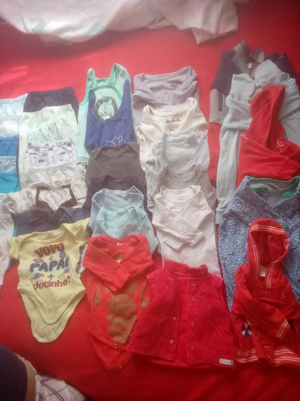 Lote de roupa de bebê (menino) 34 peças  - Foto 3