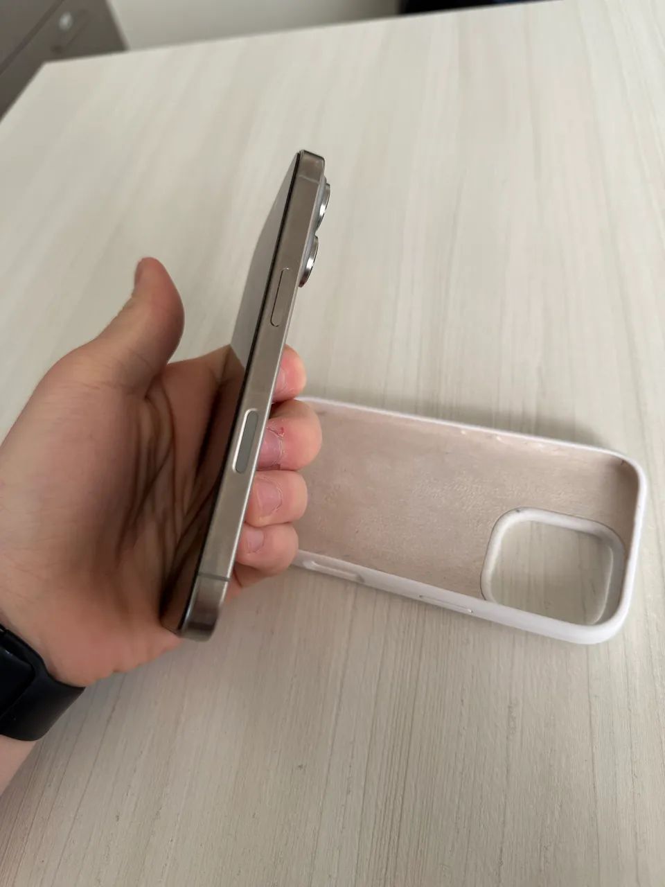 iPhone 16 pro  - Foto 2