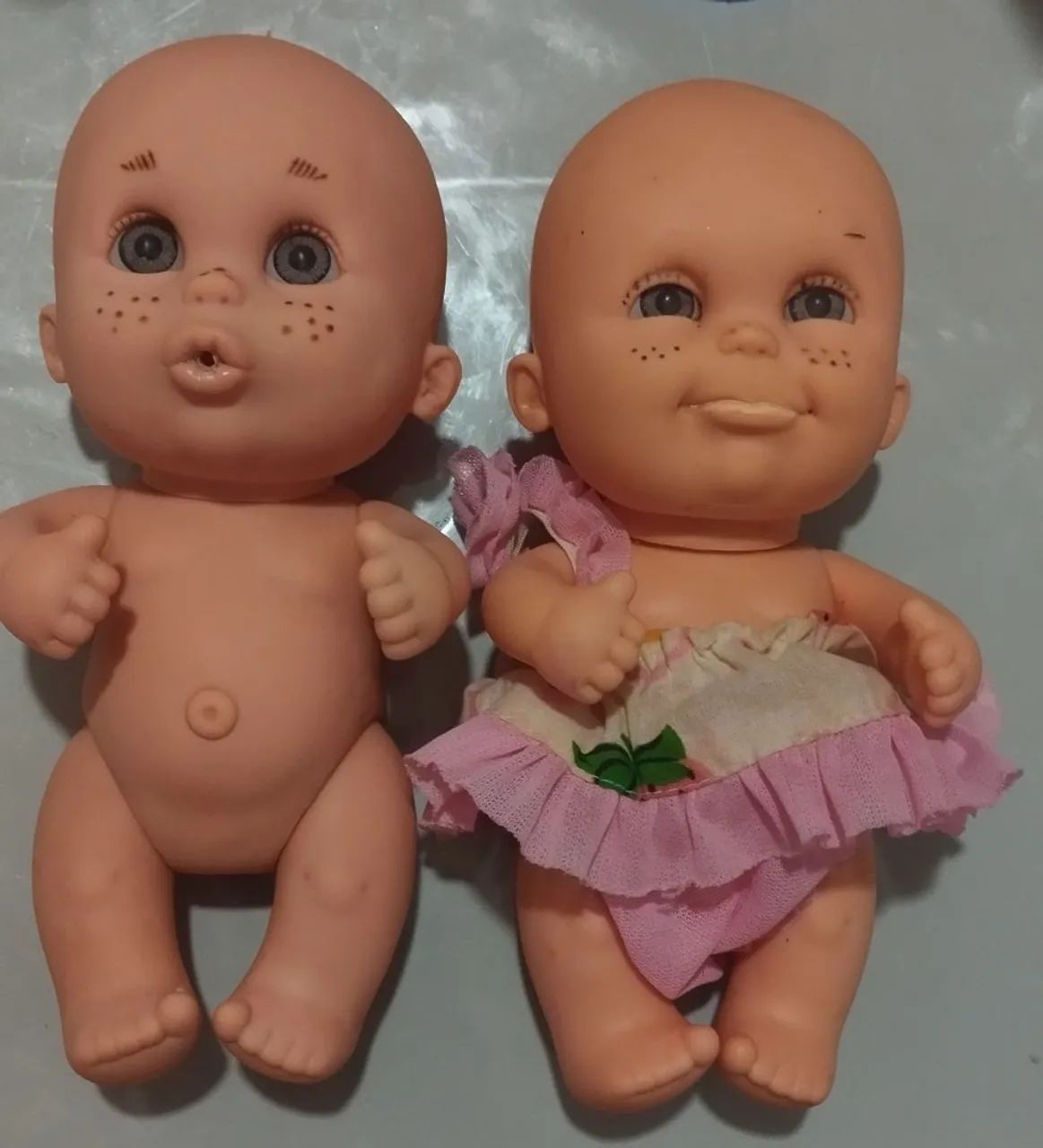 2 bebês antigos colecionável 
