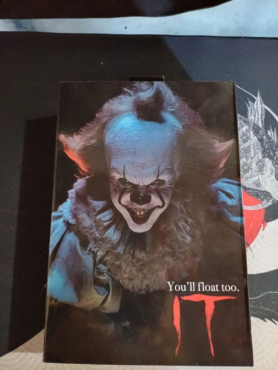 Neca it pennywise you'll float 2 versão sangue novo