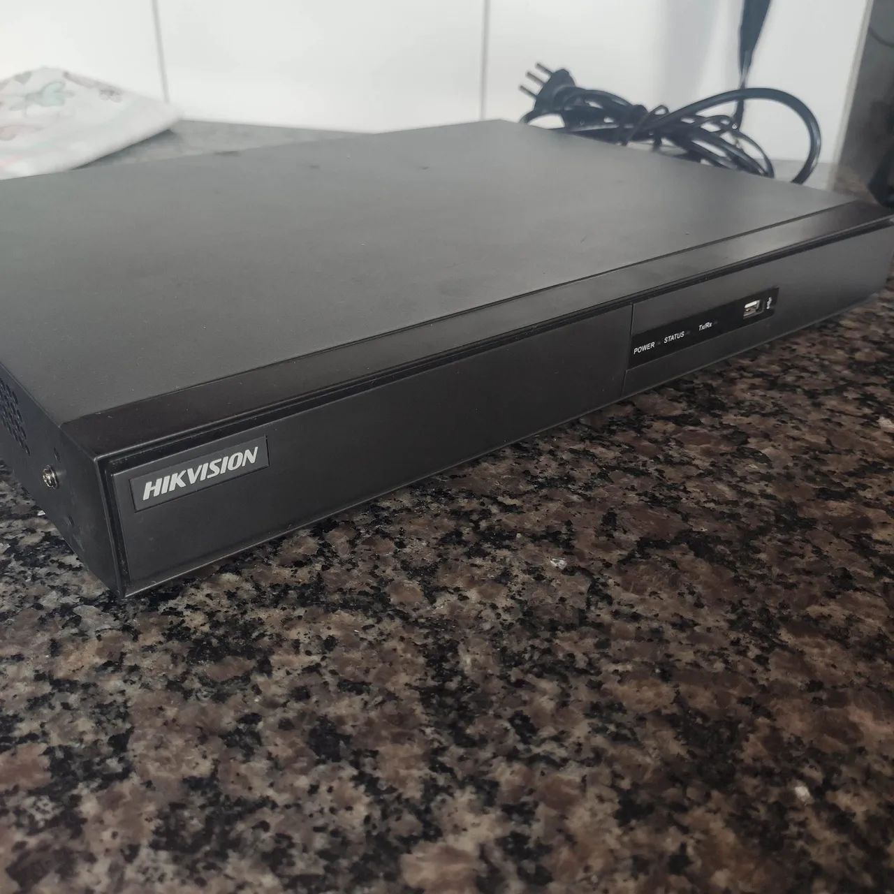 DVR hikvision ds7216 com 16 canais funcionando tudo certinho  - Foto 2