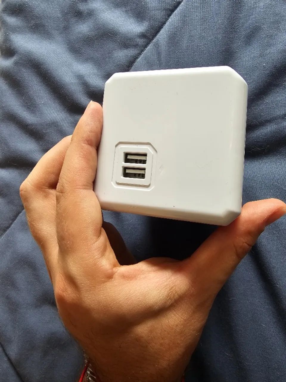Powercube Pwc-r4u 2 Saídas Usb Filtro Linha Universal Tomada - Foto 2