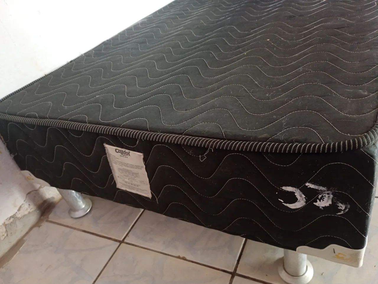 Base de cama box solteiro seminovo  - Foto 4