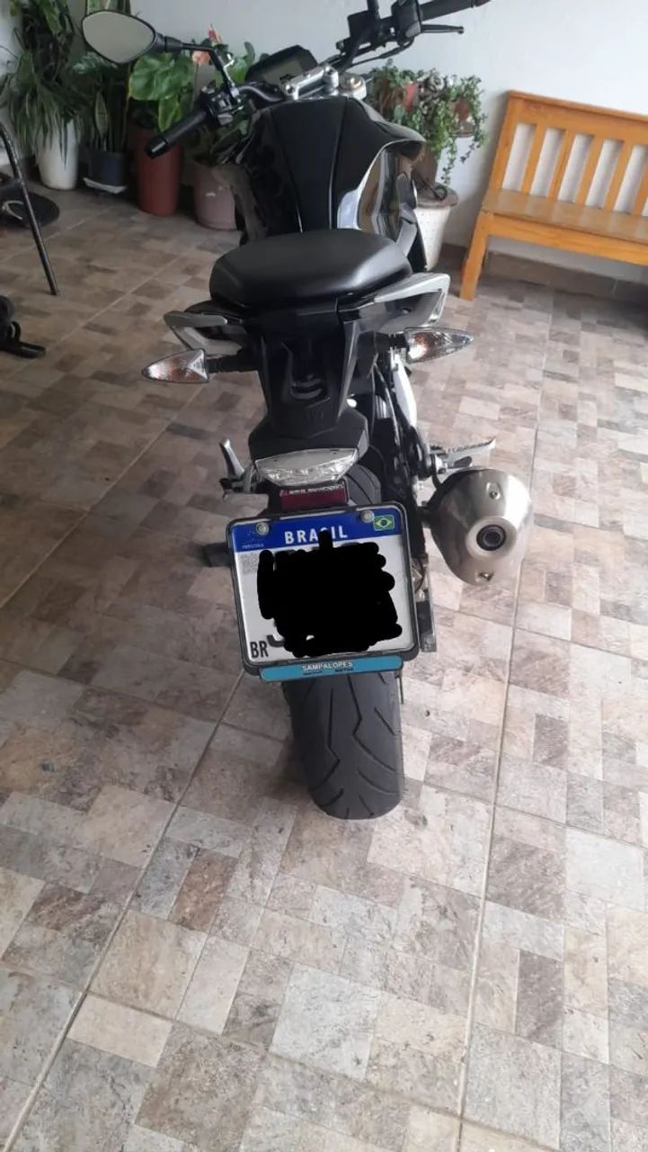Vendo BMW G310R financiada Urgente 