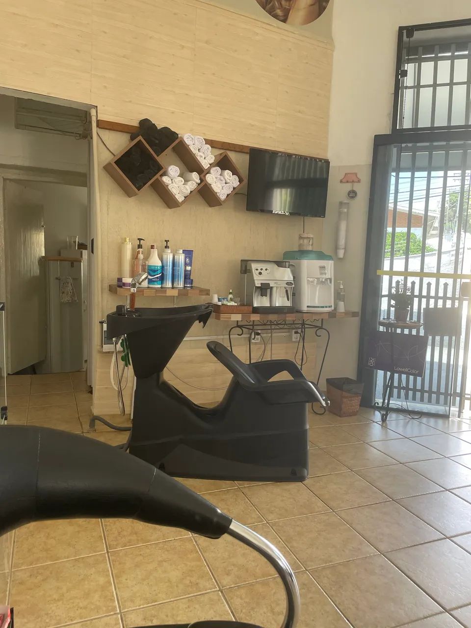 Alugo cadeira para cabeleireira com sala para depilação  - Foto 2
