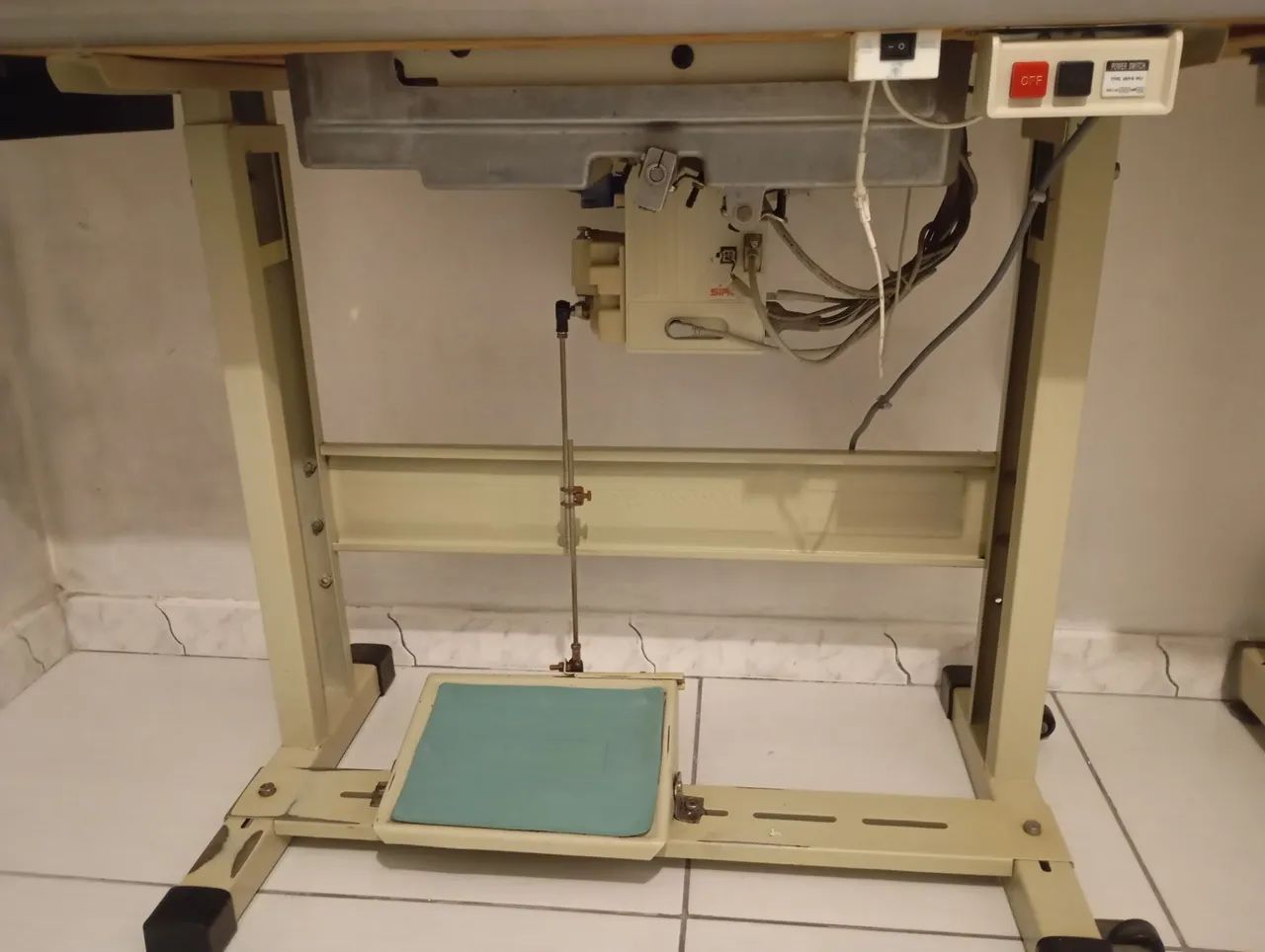 Vendo máquina de costura industrial - Foto 3