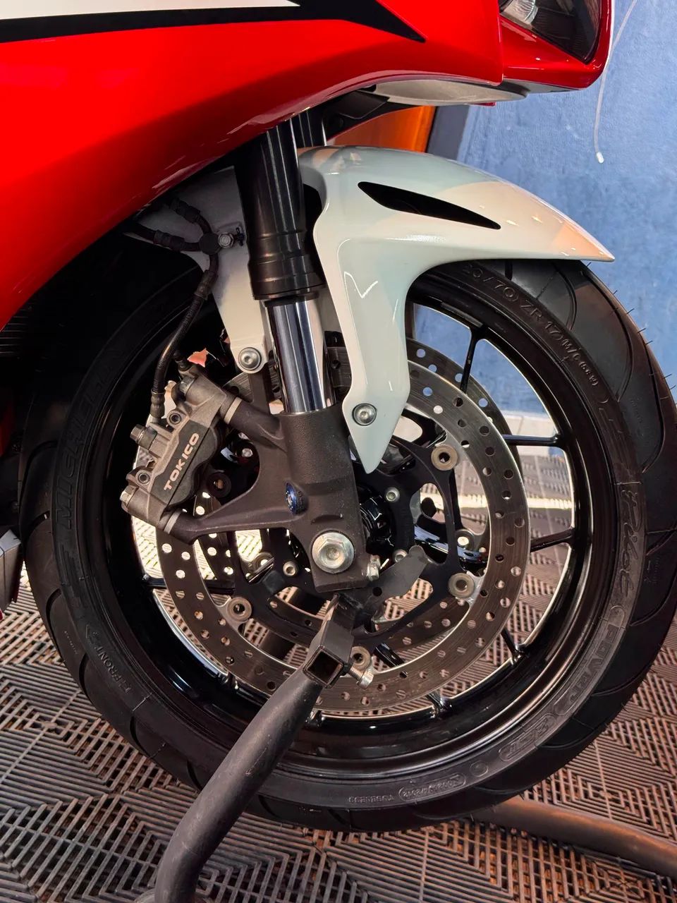 Cbr 1000rr fireblade  - Foto 5