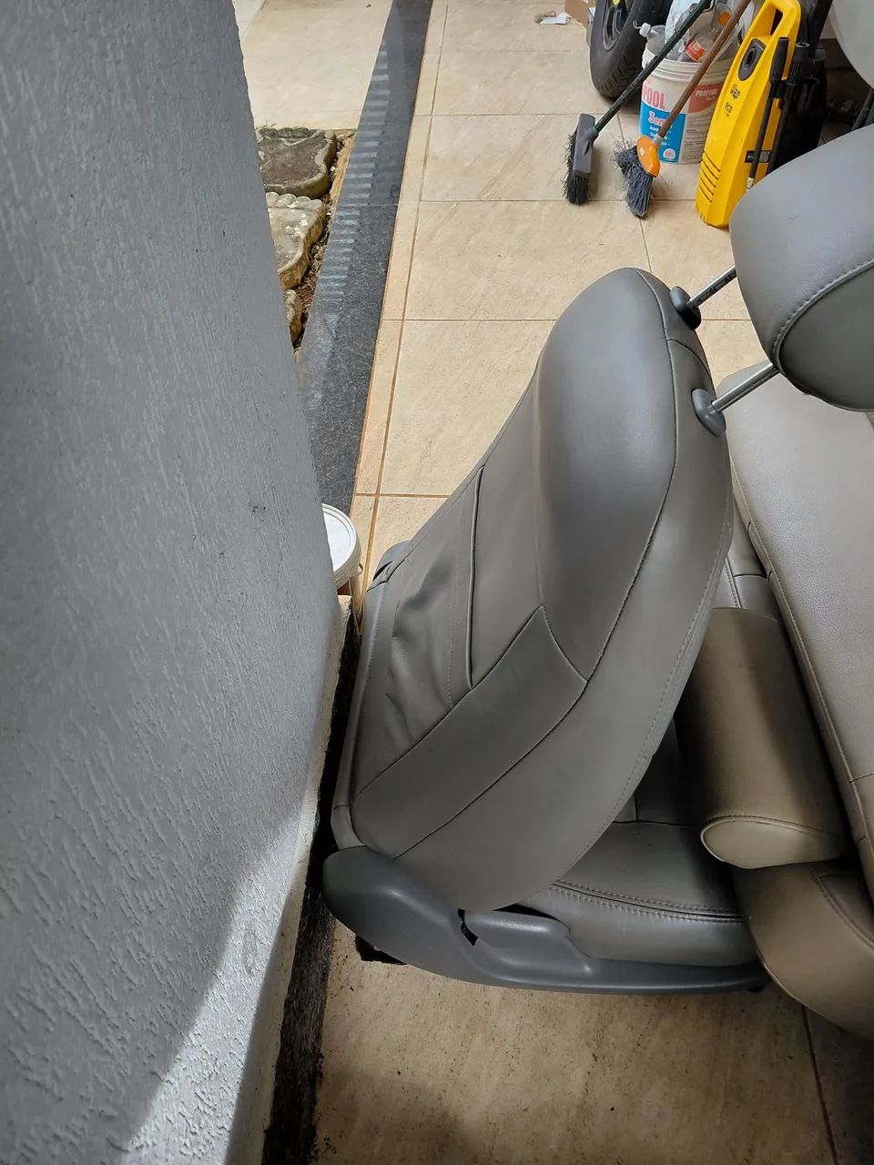 Tabelier e Forração Portas + Bancos Dianteiros  Hilux SRV 2008 - Foto 6