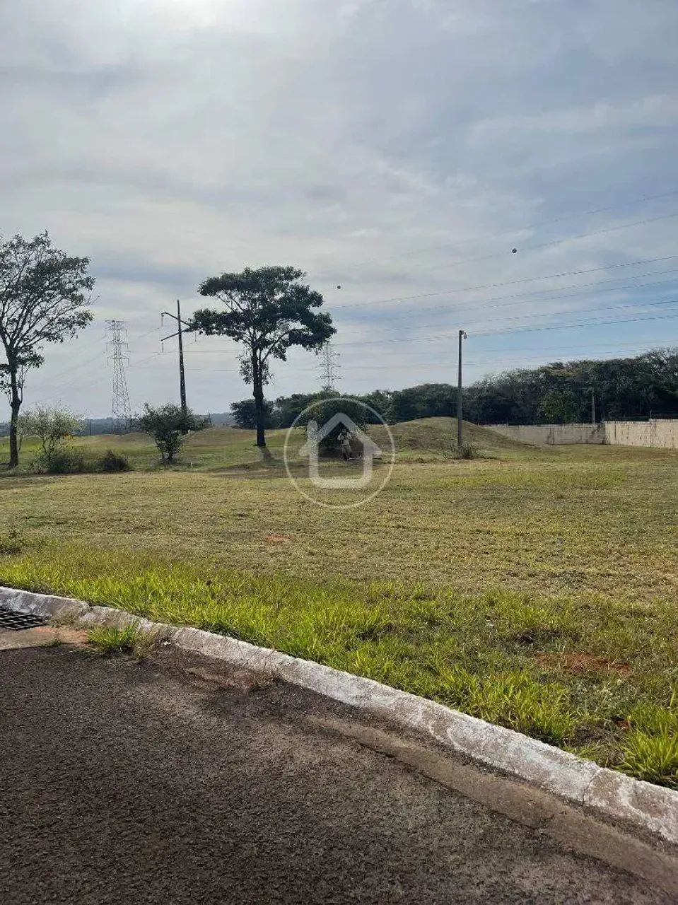 TERRENO BEM LOCALIZADO - Foto 2