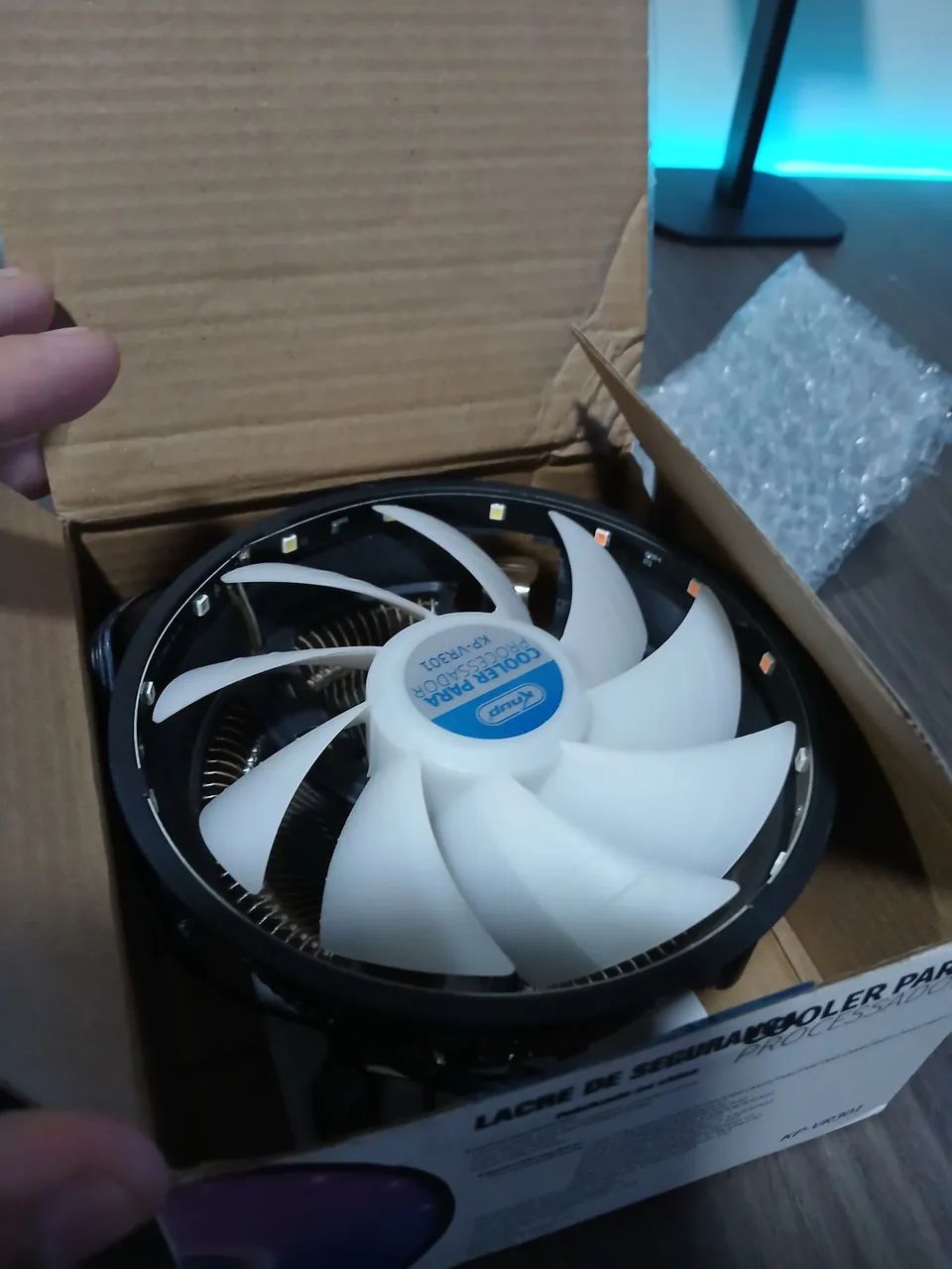 Processador Xeon E5 2640 V3 + Cooler Box Knup - Foto 3