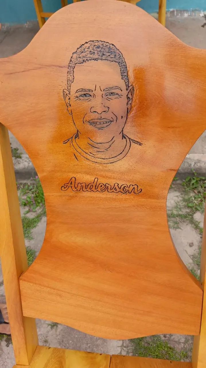 Cadeiras Personalizadas Do Jeito Que Você Quiser - Foto 3