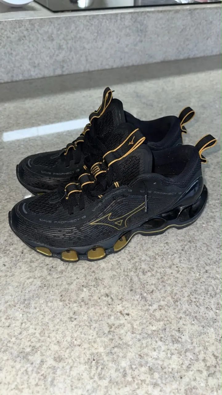 Tênis Mizuno prophecy 13