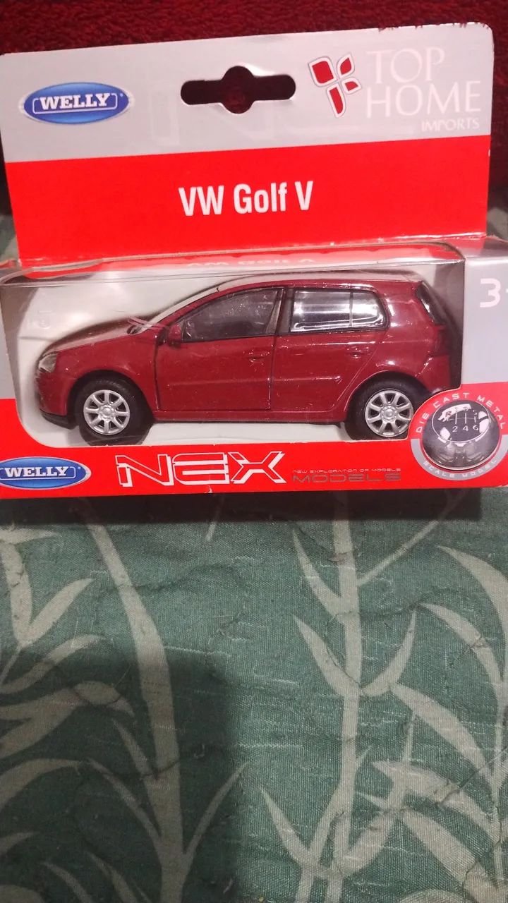 Miniatura do Golf V NOVO na caixa 