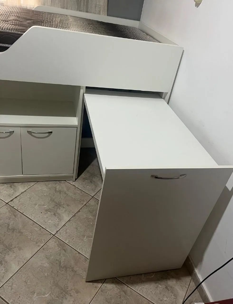 Cama com escrivaninha - Foto 2
