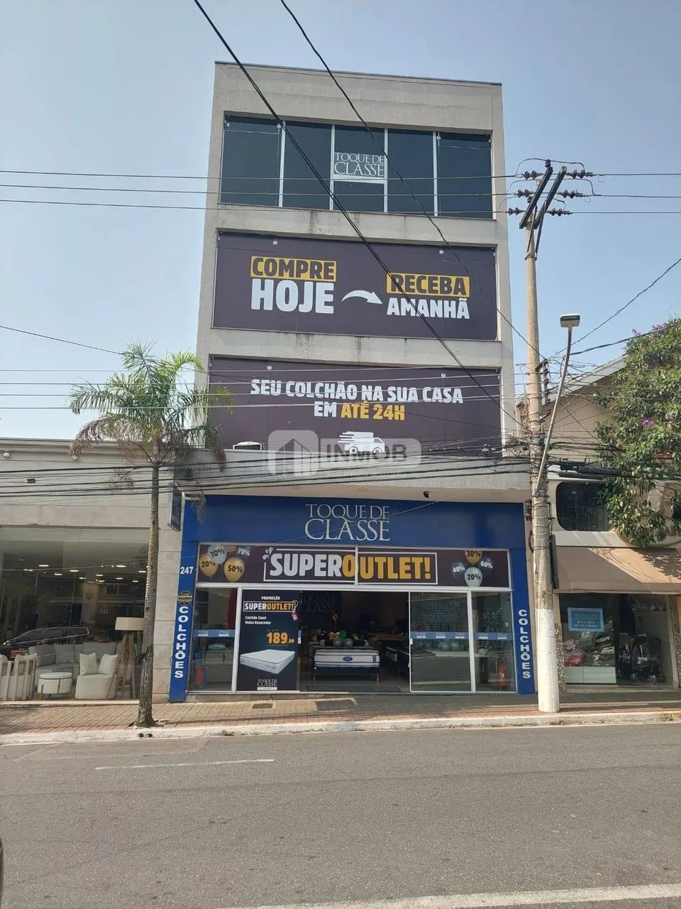 Prédio Comercial para Locação no Centro de Taubaté | 700m²